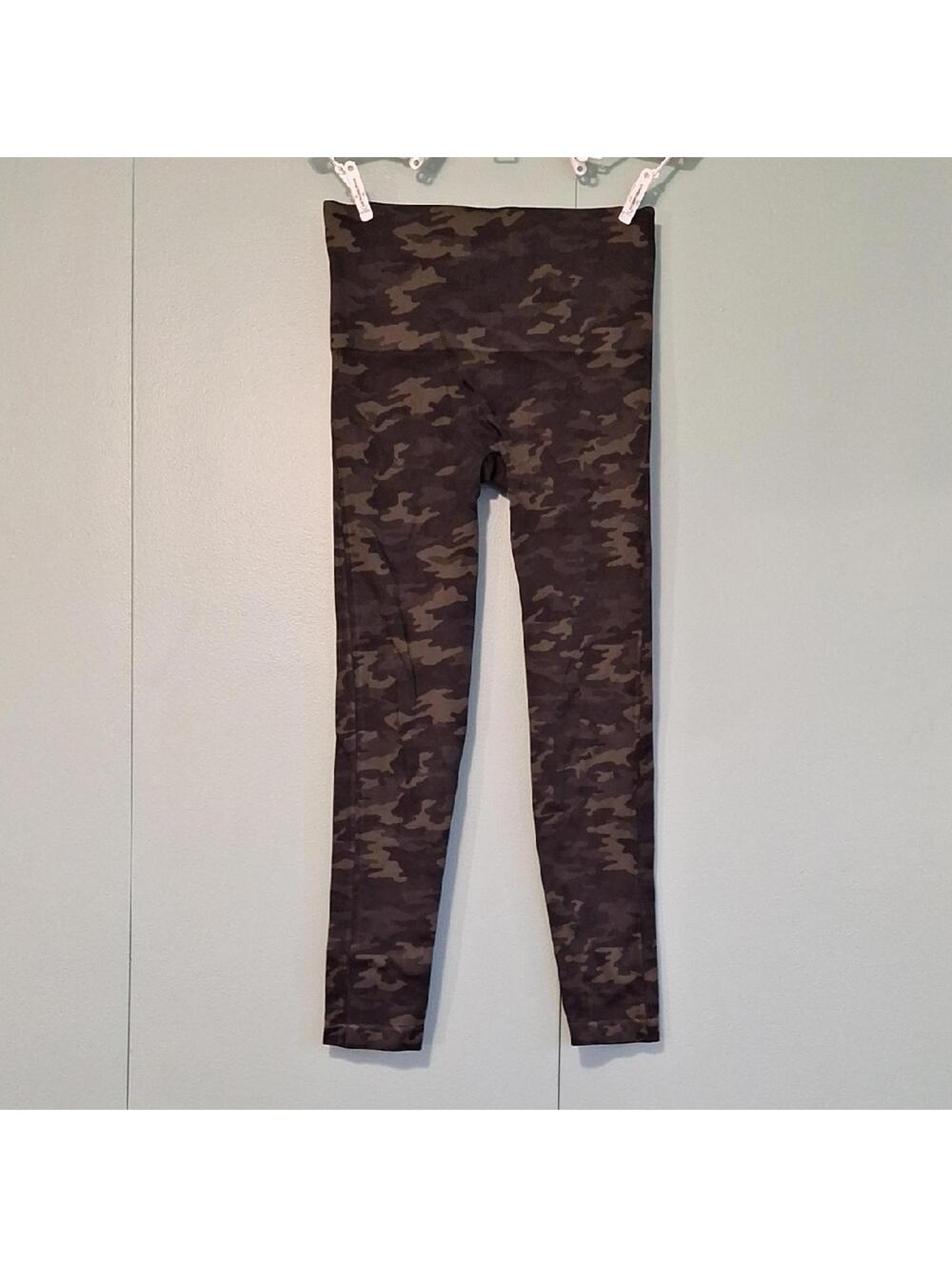 Spanx Green Camo Athletic Legging Size Large